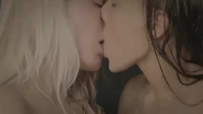 Wet goddesses