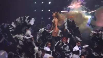 JLo booty shake part 2
