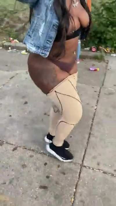 Catch Sweetmonae on a good day and you get this