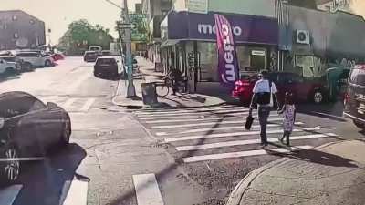 Man just walking down the street with his daughter in NYC is gunned down. NSFL