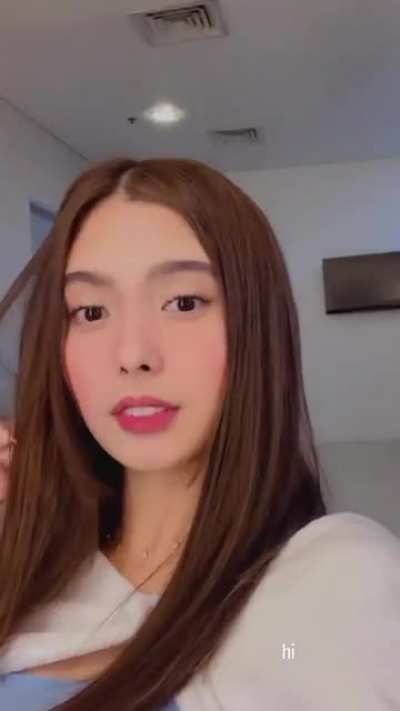Analyn Barro