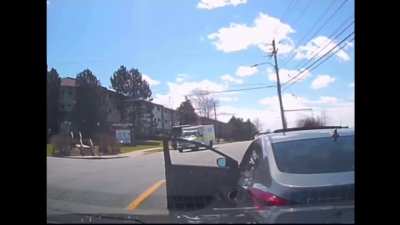 Road raging woman puts her children at risk when she decides to brake check the car behind her