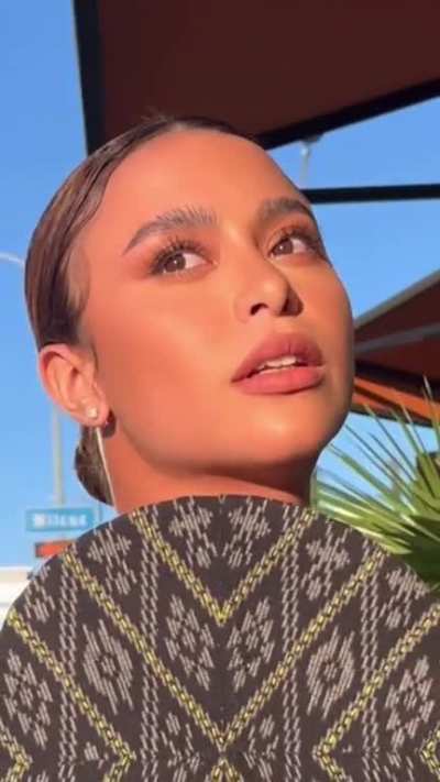 Yassi Pressman 