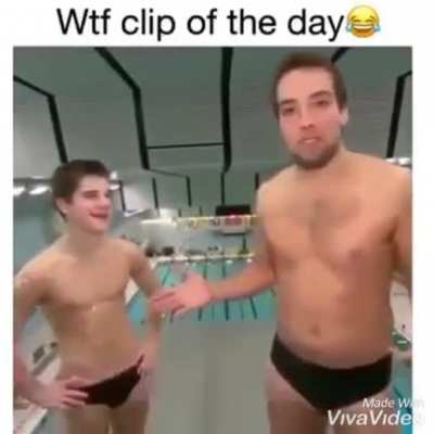This video mkes me piss myself laughing nO matter how many times I've seen it >~<