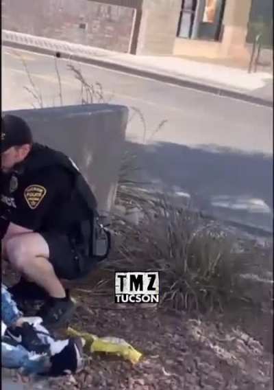 This lady tried to steal a car with children in it. 👀 She ended getting shot by the vehicle owner 🔫 McDonald’s in Tucson, Arizona