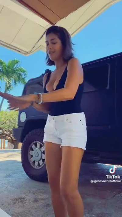 Geneva Cruz