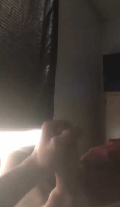 Rate my old cumshot and I’ll dm you a current video