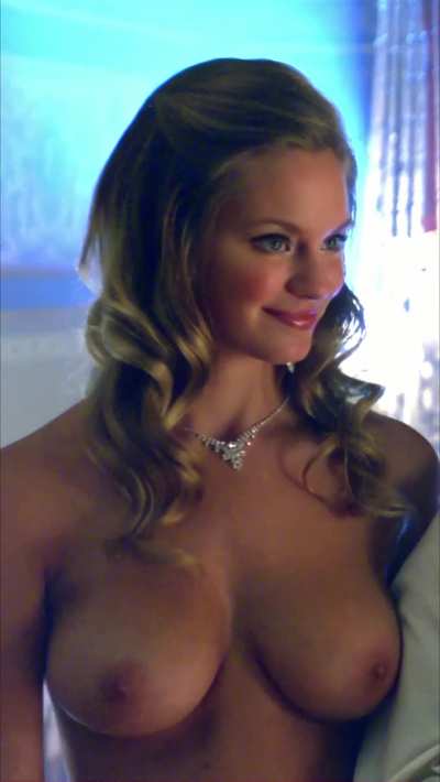 Chernise Yvette – A Very Harold & Kumar 3D Christmas (Enhanced)