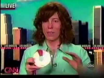 19 yo Shaun White makes the save of a lifetime in an interveiw