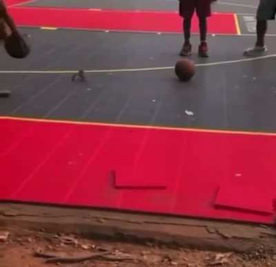 Just ballin'