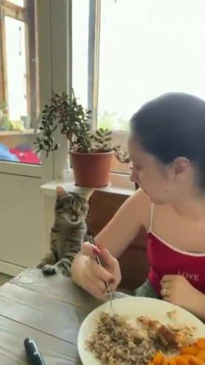 Ест она..<wbr>..дел<wbr>ись давай!