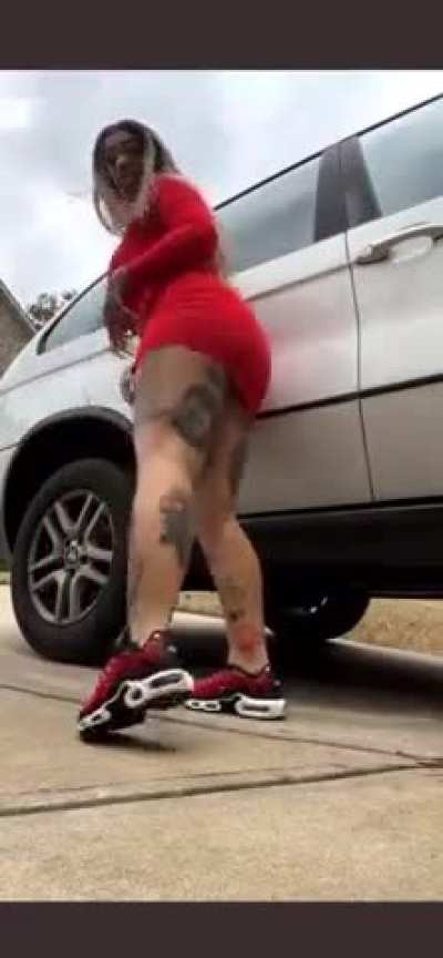 Mmm