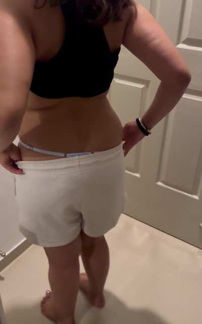 “[m]”<wbr>4”[f]<wbr>” I told her to strip. She obliged and surprised me with her blue thongs.