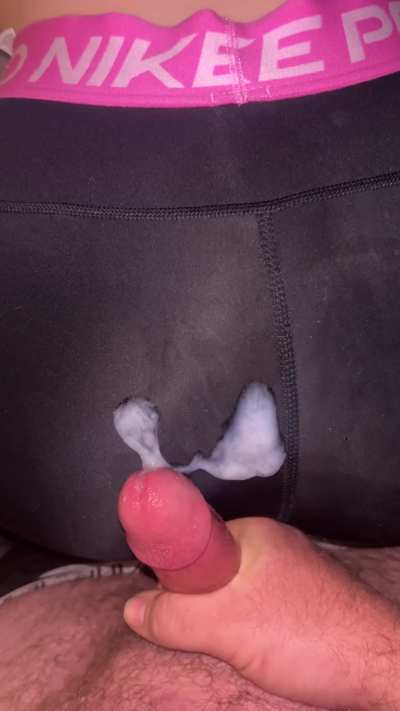 Cumshot 8 of 16