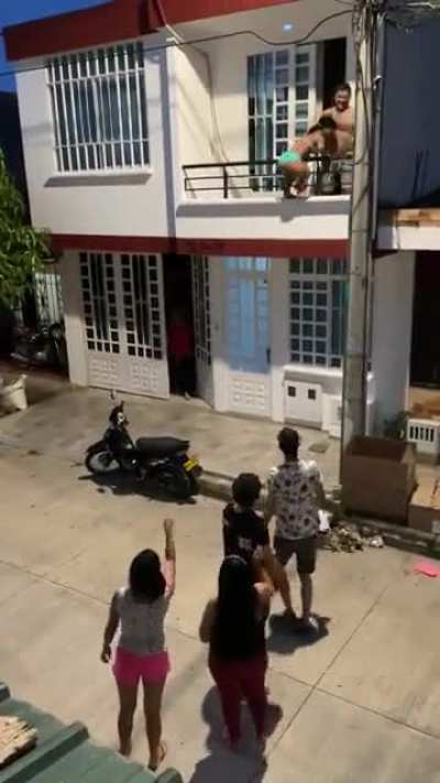 Abre la puerta