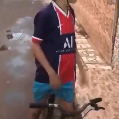 passa o celular!