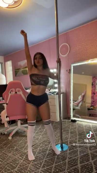 Thicc E-girl