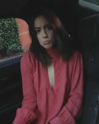 Chloe Bennet is soo cute