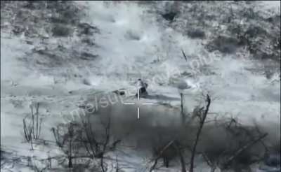 Russian soldier narrowly escaped an FPV drone attack