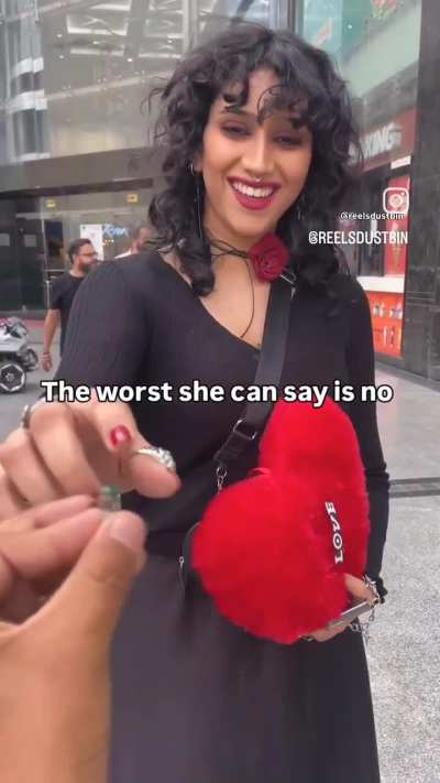 Bihari accent infront of a goth girl is crazyy