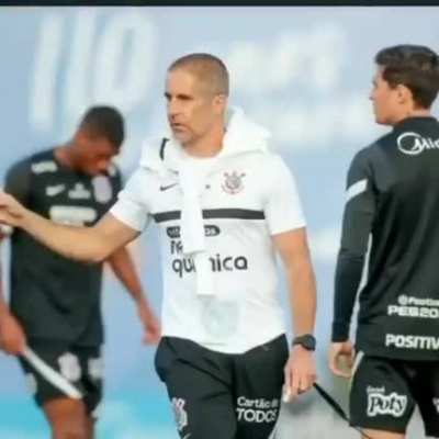 O cara da treino de pullover, mano 😠