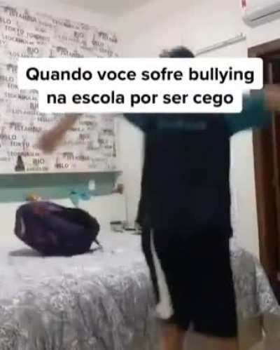 Manoooo ksksks (não se onfendam pf)