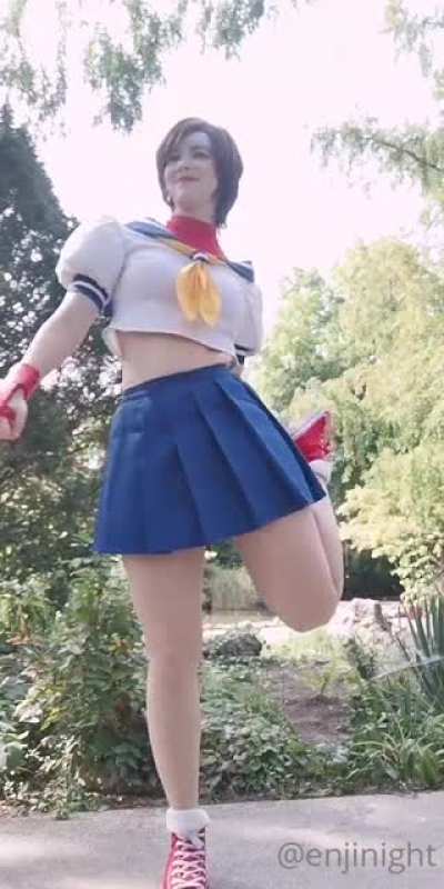 Short Sakura Clip