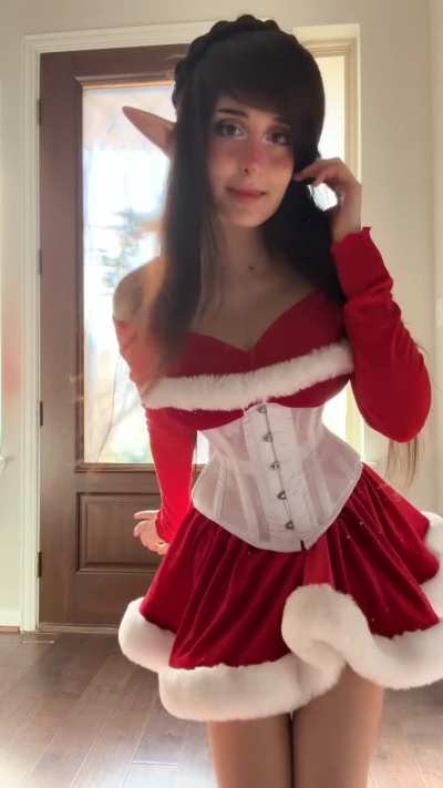 I hope y’all had a Merry Christmas & Happy Holidays! 🥰❤️ 🎅🏼 I just wanted to show a cute little outfit video hehe