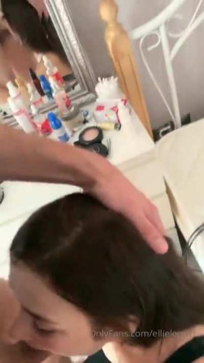 Ellie Leen Blowjob