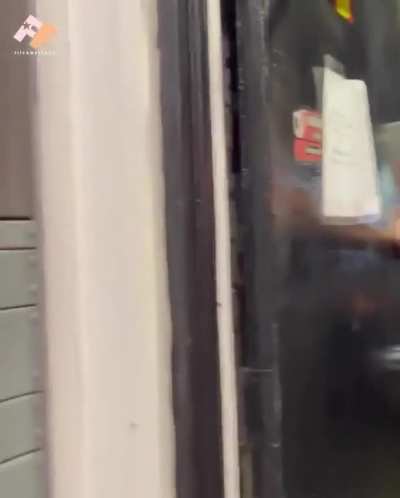 DoorDashing couple upset that Jack In the Box was closed.