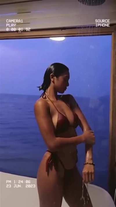 Racy Oliva