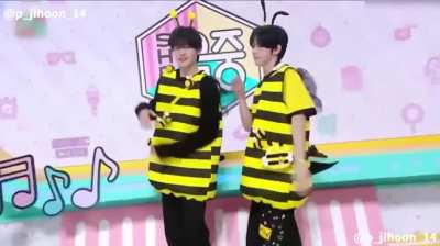 260321 MBC Show! Music Care MC ZEROBASEONE Gyuwin & TWS Dohoon Yellow Challenge