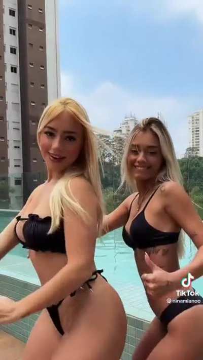 👅