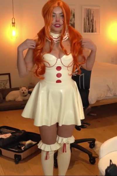 Rae as Pennywise