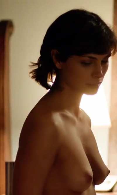 Morena Baccarin has such graceful tits