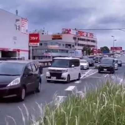 How to use a merging lane
