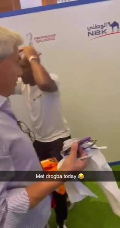 Kid trolls Drogba and gets him to sign an Arsenal jersey