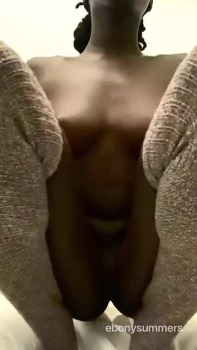 I love to spread my legs for men on the internet