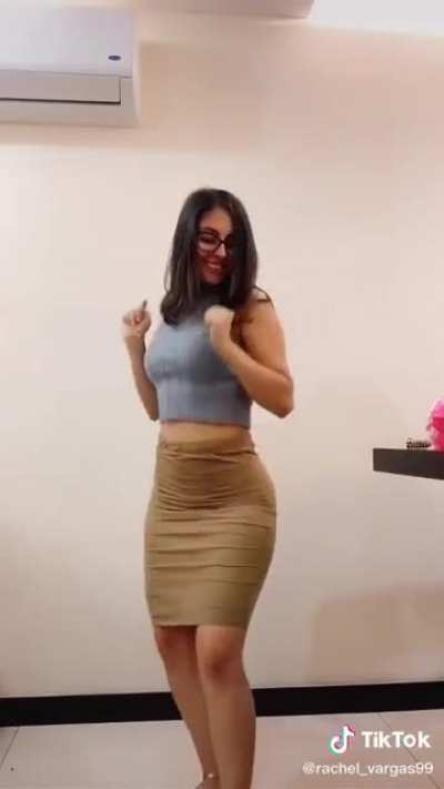 Everyone had that one fine ass sub teacher