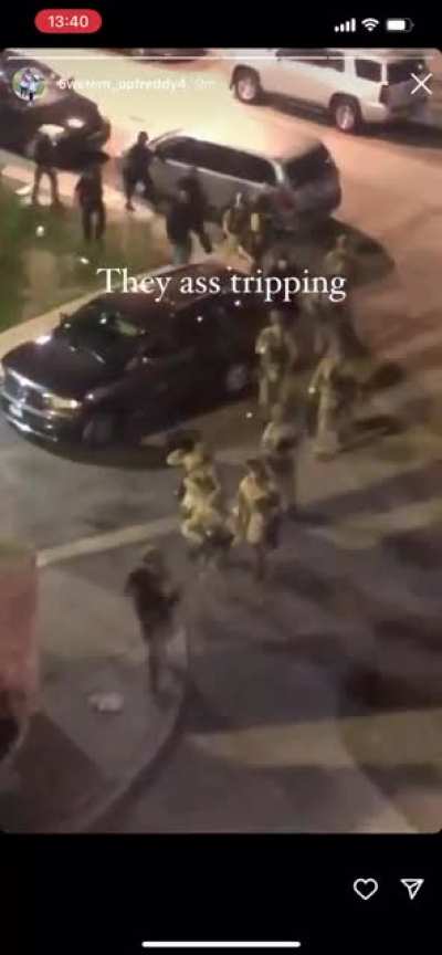 God damn 😬 The FBI was rolling deep in Oblock last night, they up to something