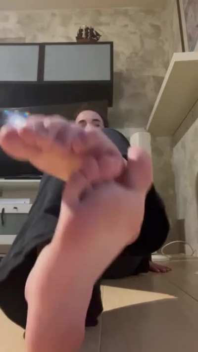 Feet girl 