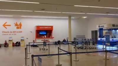 Ezeiza 4AM