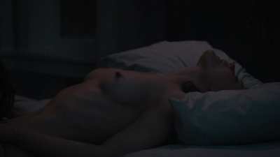 Psych<wbr>ologi<wbr>cally Intense Lesbian Plotting between Anna Friel & Louisa Krause (The Girlfriend Experience S2)