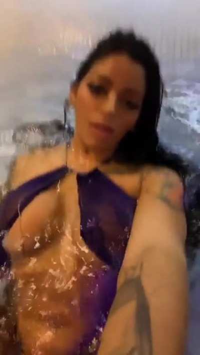 Stephanie Silveira @stephaniesilveiira