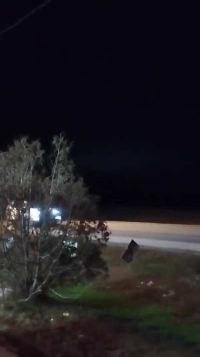 Lights in the sky between Louisville Kentucky and Taylorsville Kentucky