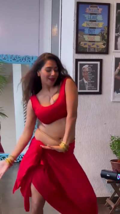 Tanya Desai 