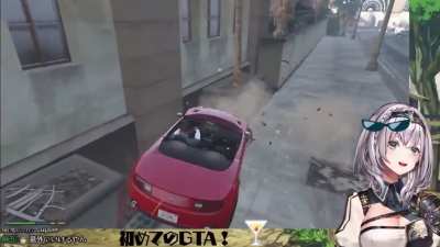 Behold: Noel hitting the C L E A N E S T parallel park in the history of GTA