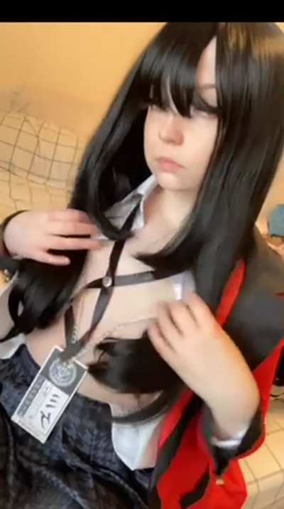 Yumeko Jabami showing off her sexy body [Kakegurui] (Spookybaby777)