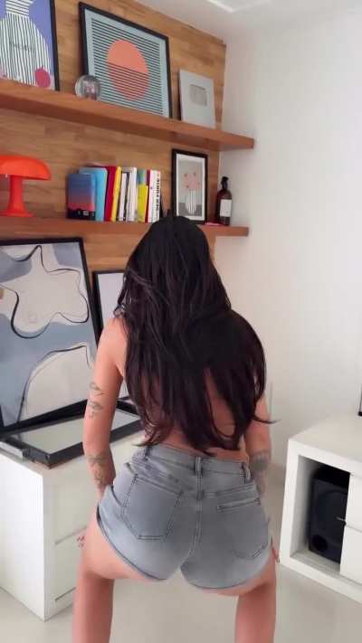 Lara Silva