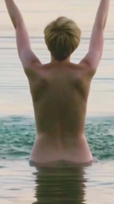 Elizabeth Debicki